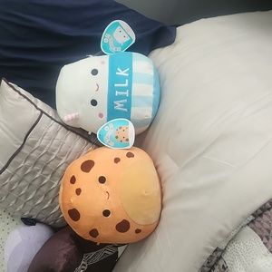 Milk and cookie squishmallow set